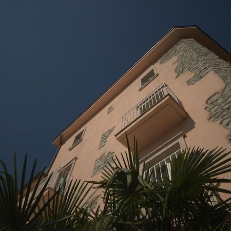 Kite & Lounge Hotel Club Da Baia Brenzone sul Garda Exterior photo