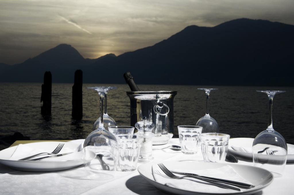 Kite & Lounge Hotel Club Da Baia Brenzone sul Garda Exterior photo